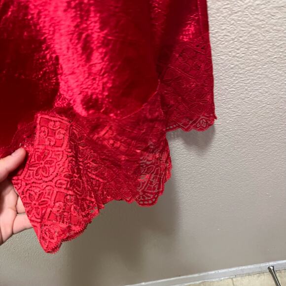 Victoria's Secret Vintage Gold Label Red Satin Lace Trim Slip Dress Size Medium - Picture 6 of 7